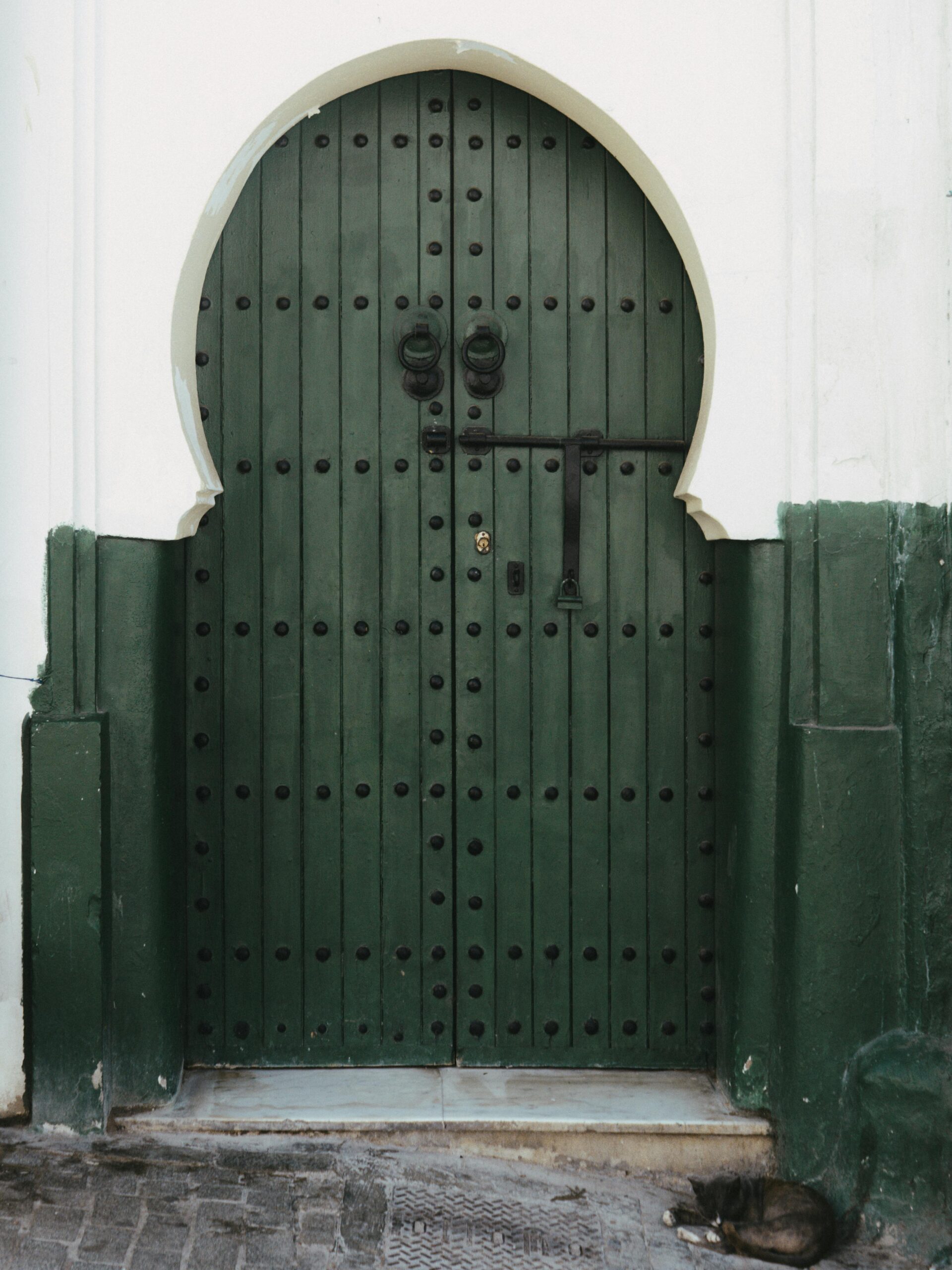 Vidaus durys – kaip išsirinkti duris su stiklu?